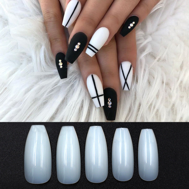 Nails with Natural Looks